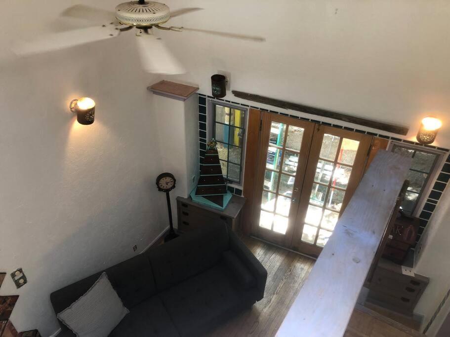 Boho Hip Bungalow In Old Бисби Экстерьер фото